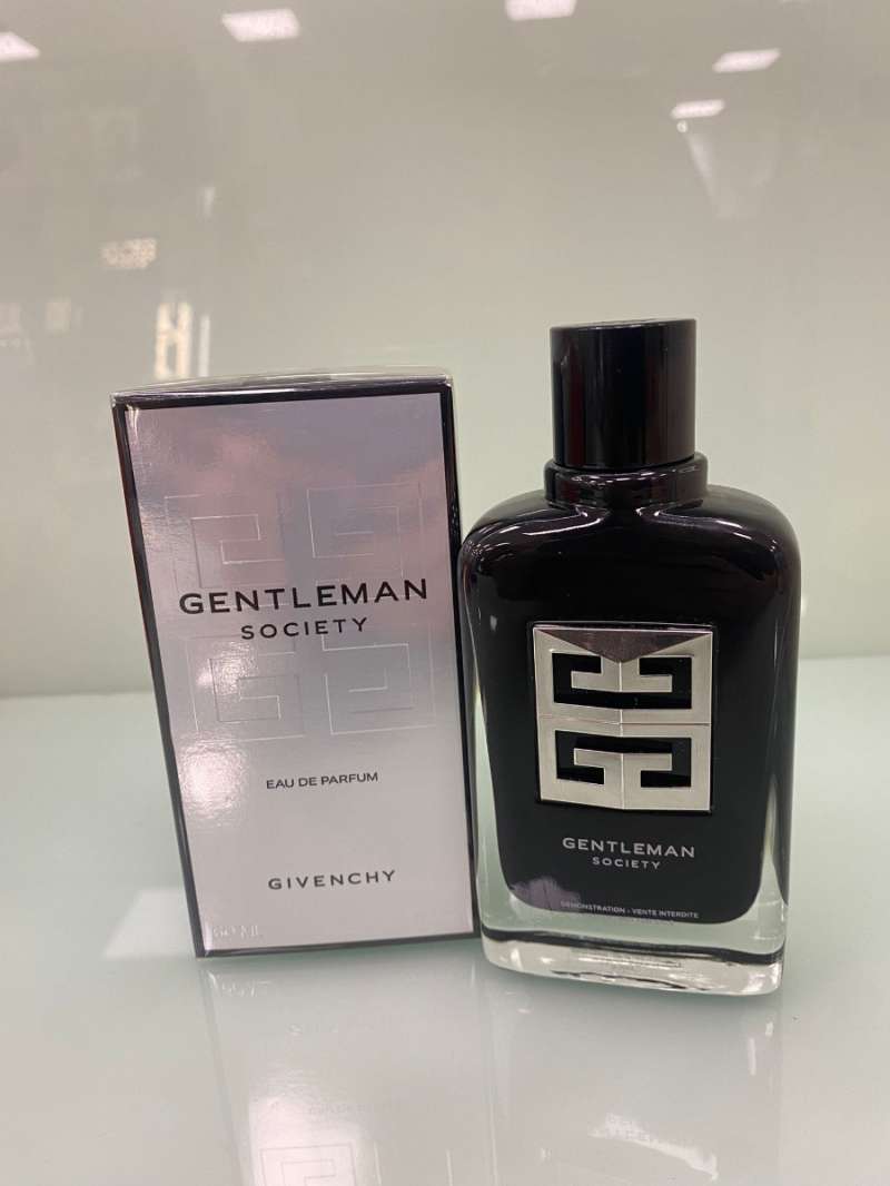Eau de Parfum Gentleman Society di Givenchy